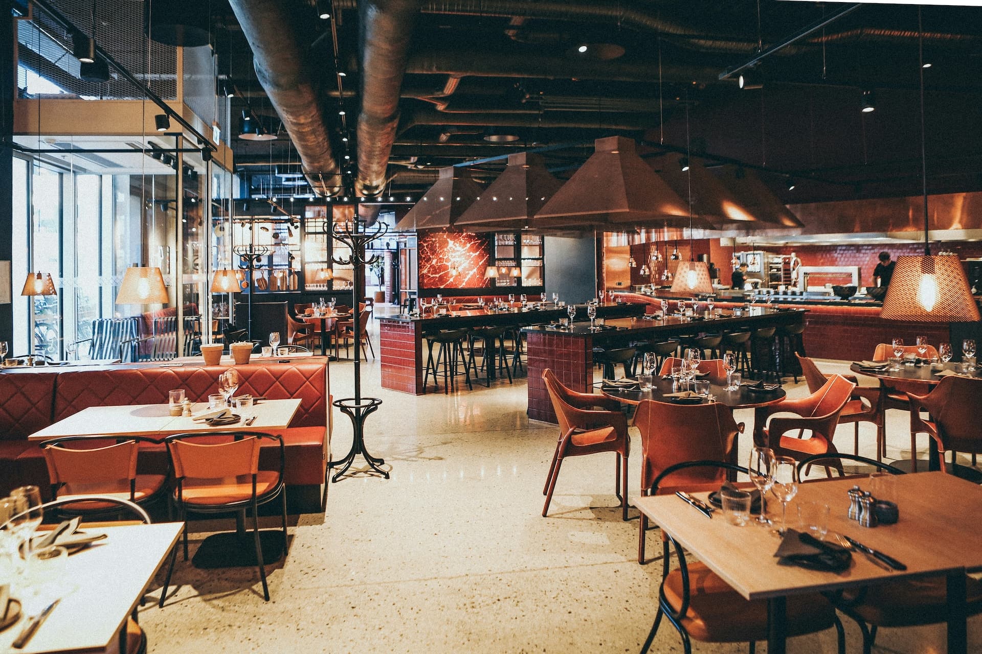 From Pop-Ups to Fine Dining: Adapting POS and Management Systems for Diverse Restaurant Concepts